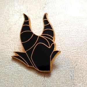 Disney Malificent pin
